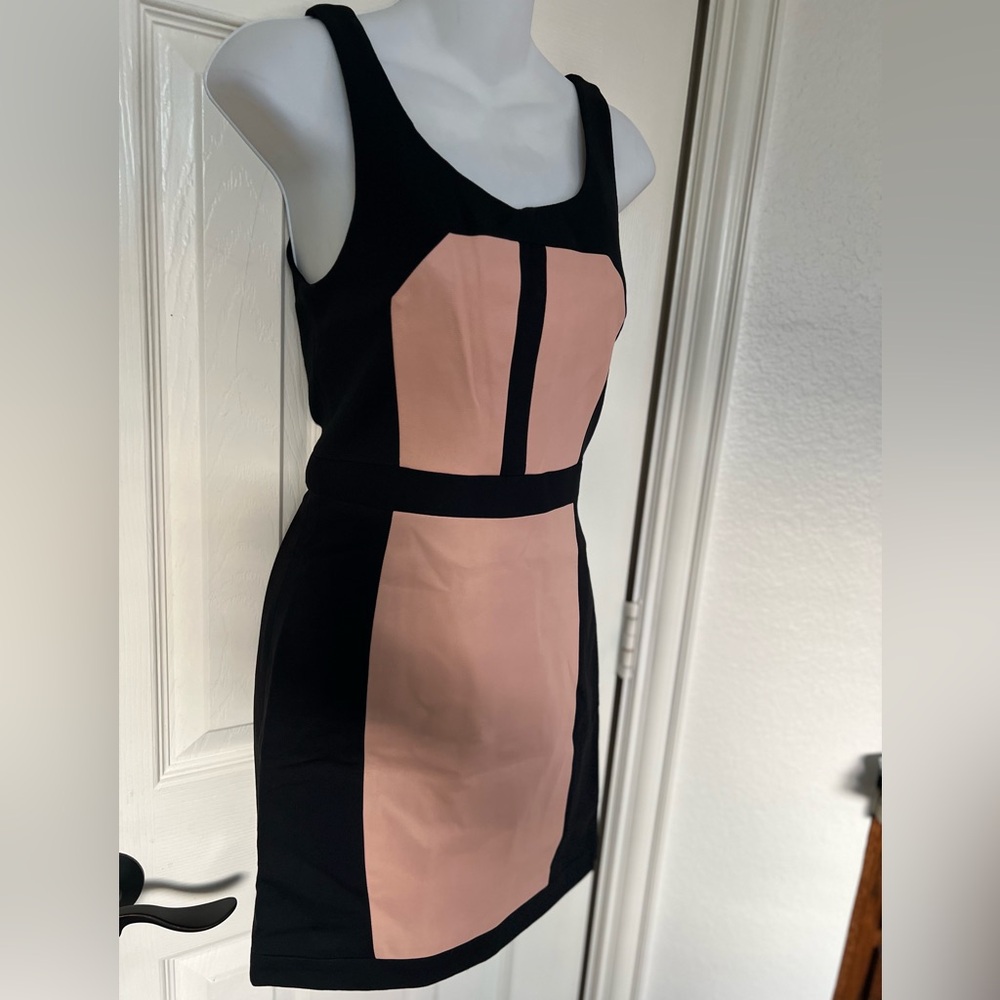 Rebecca Minkoff Stella Leather Panel Trim Dress NWT SZ 2 - Picture 7 of 15